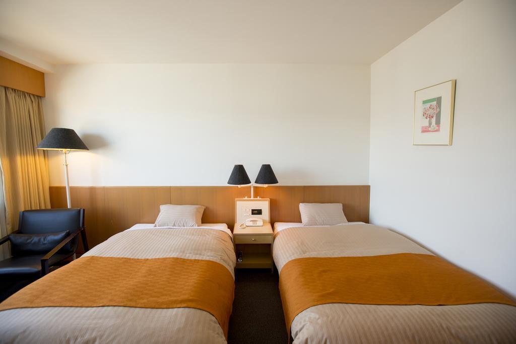 Hotel Granmirage Uozu Exterior photo